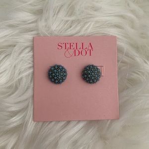 Stella & Dot Beaded Dome Studs